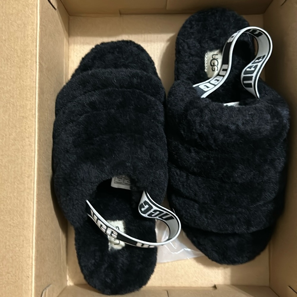 UGG Fluff Yeah Slide sz 8 womens Blk